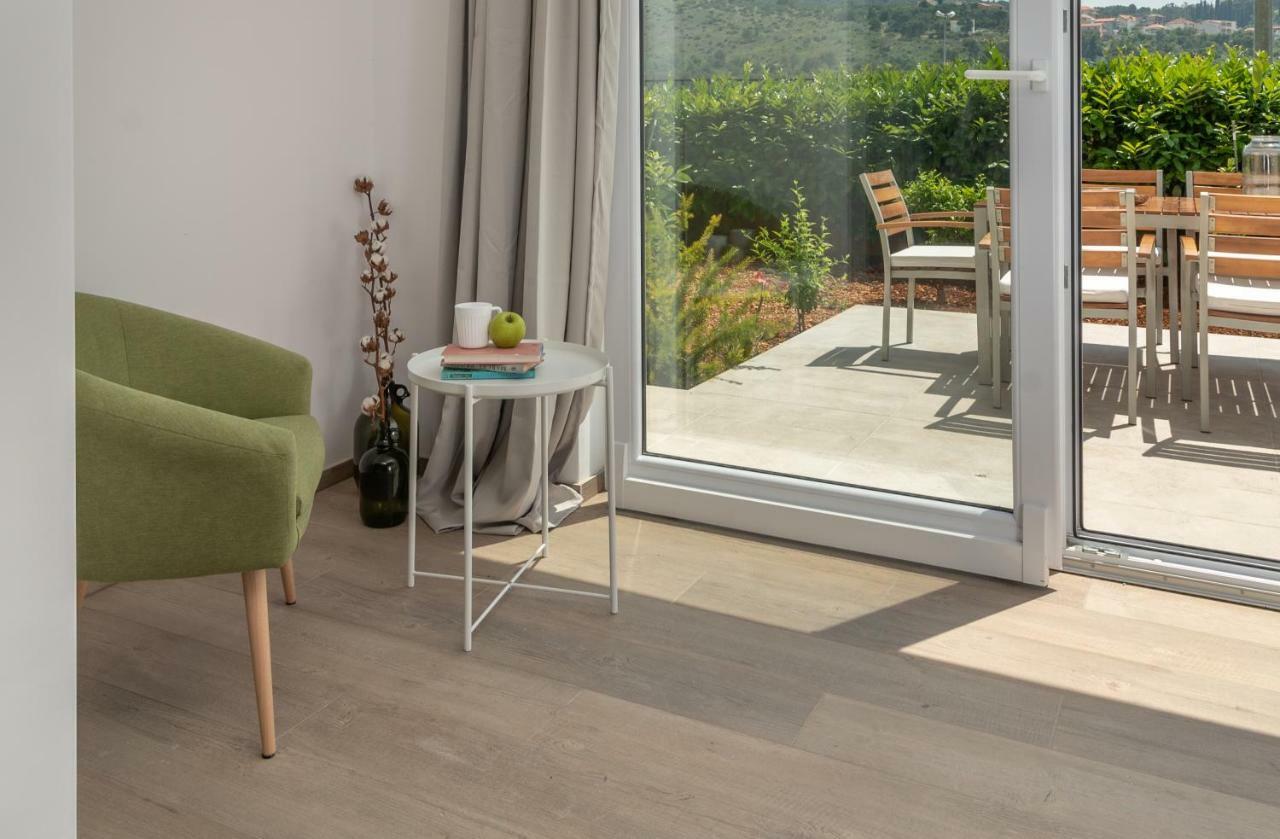 Apartments Flora טרוגיר מראה חיצוני תמונה