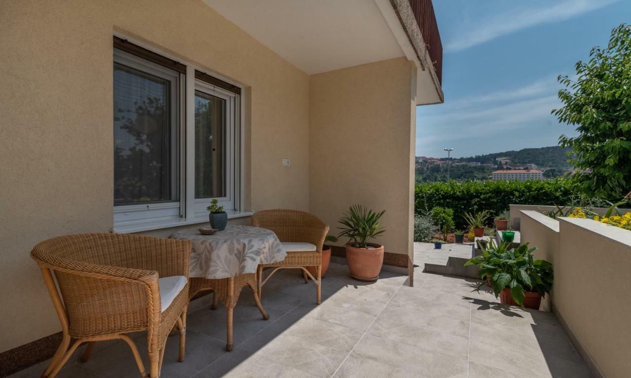 Apartments Flora טרוגיר מראה חיצוני תמונה