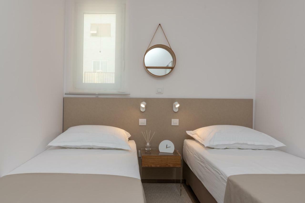 Apartments Flora טרוגיר מראה חיצוני תמונה