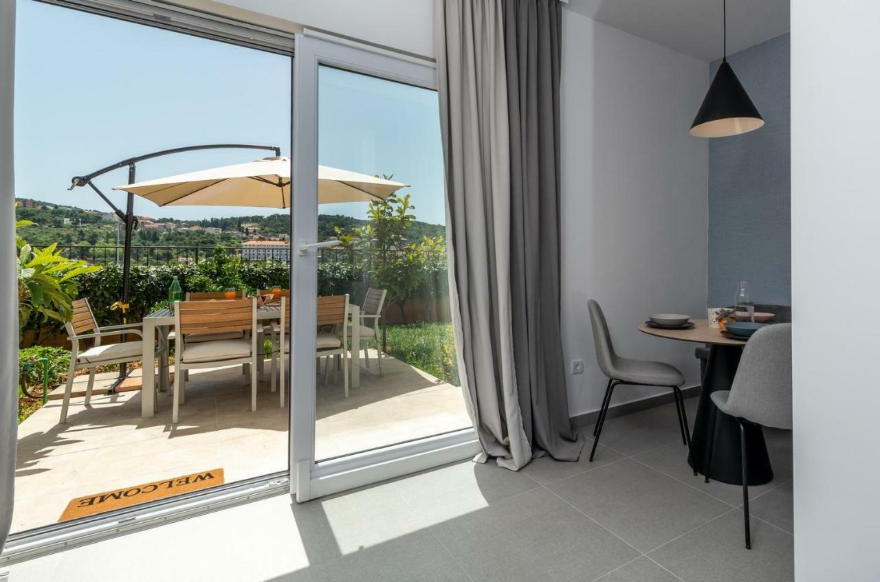 Apartments Flora טרוגיר מראה חיצוני תמונה