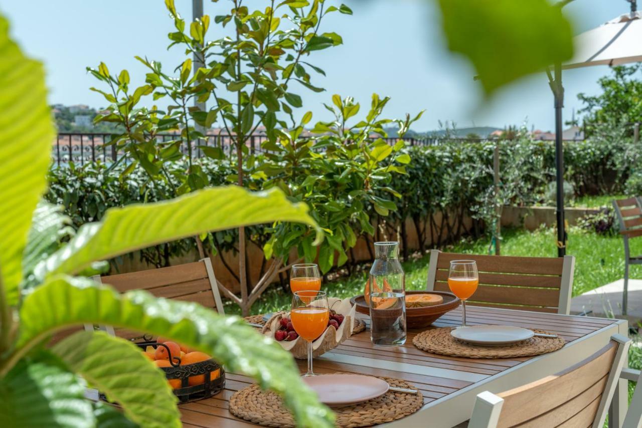 Apartments Flora טרוגיר מראה חיצוני תמונה