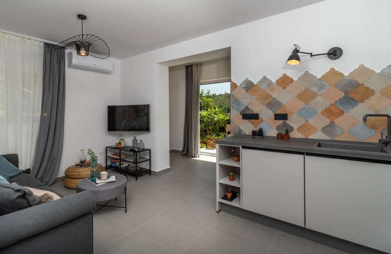 Apartments Flora טרוגיר מראה חיצוני תמונה