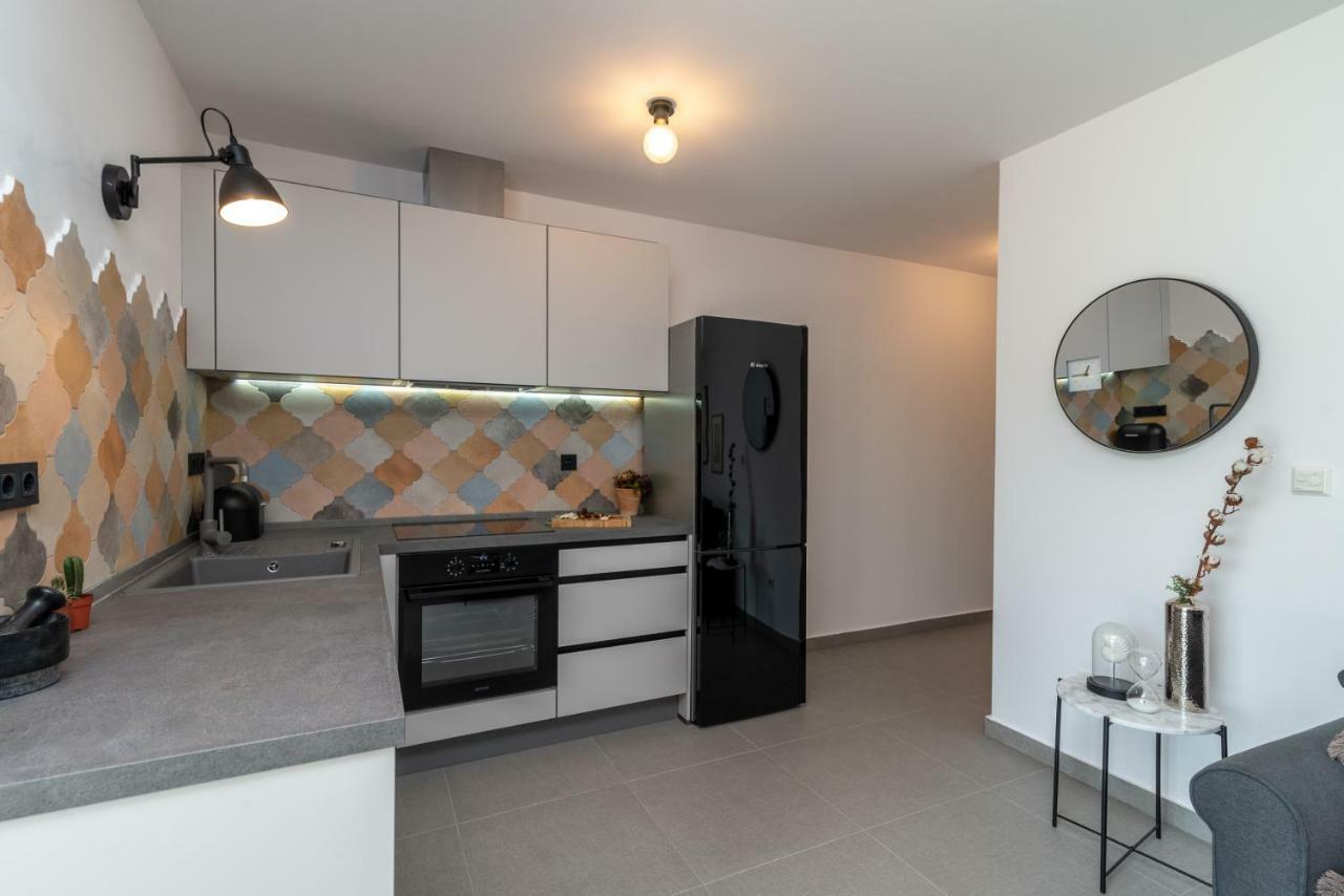 Apartments Flora טרוגיר מראה חיצוני תמונה